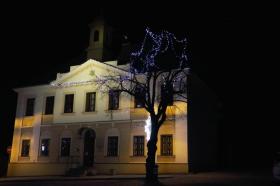Obec Březno osvětlení budovy Obecního úřadu