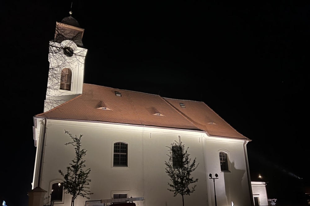 Venkovní osvětlení kostel, Kostelní Lhota